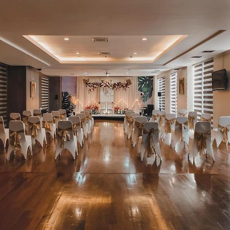 Hotel Truntum Padang Zewnętrze zdjęcie