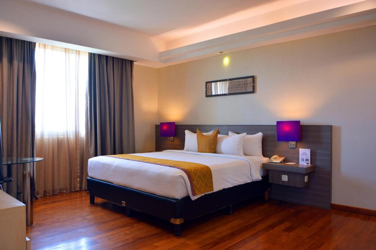 Hotel Truntum Padang Zewnętrze zdjęcie