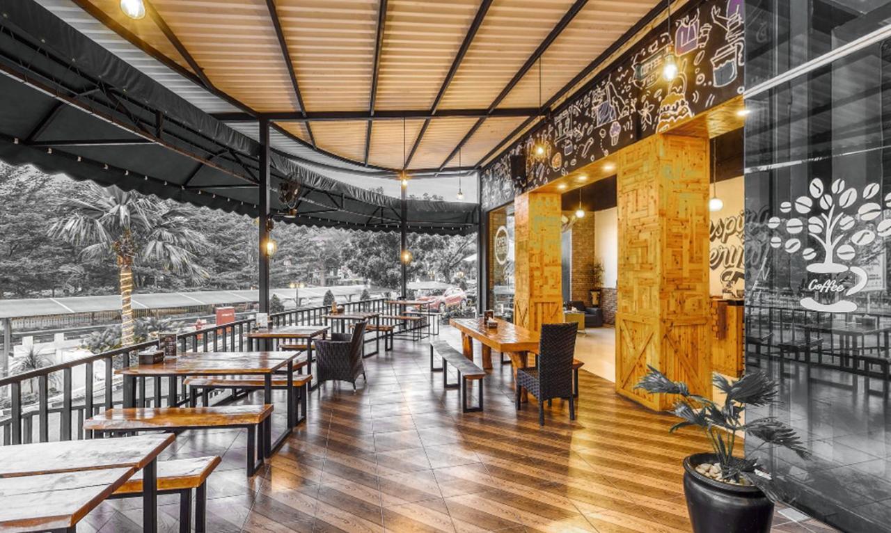 Hotel Truntum Padang Zewnętrze zdjęcie