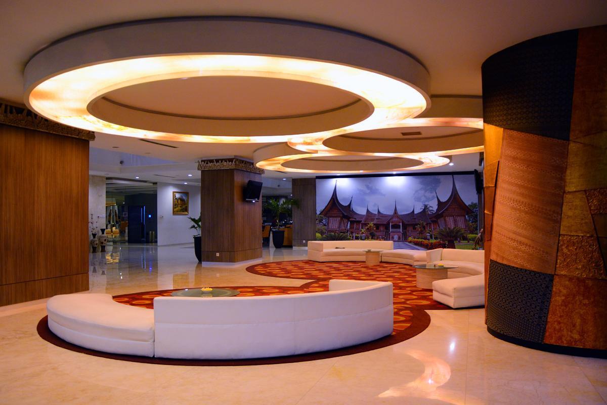Hotel Truntum Padang Zewnętrze zdjęcie