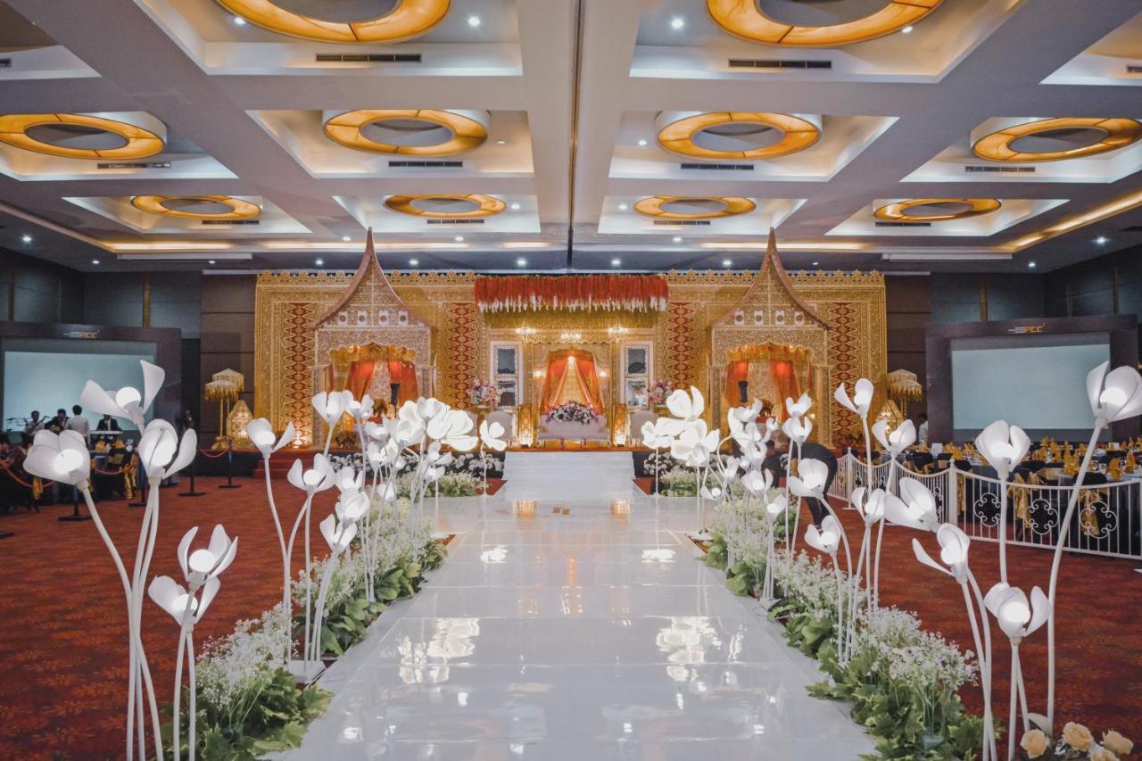 Hotel Truntum Padang Zewnętrze zdjęcie